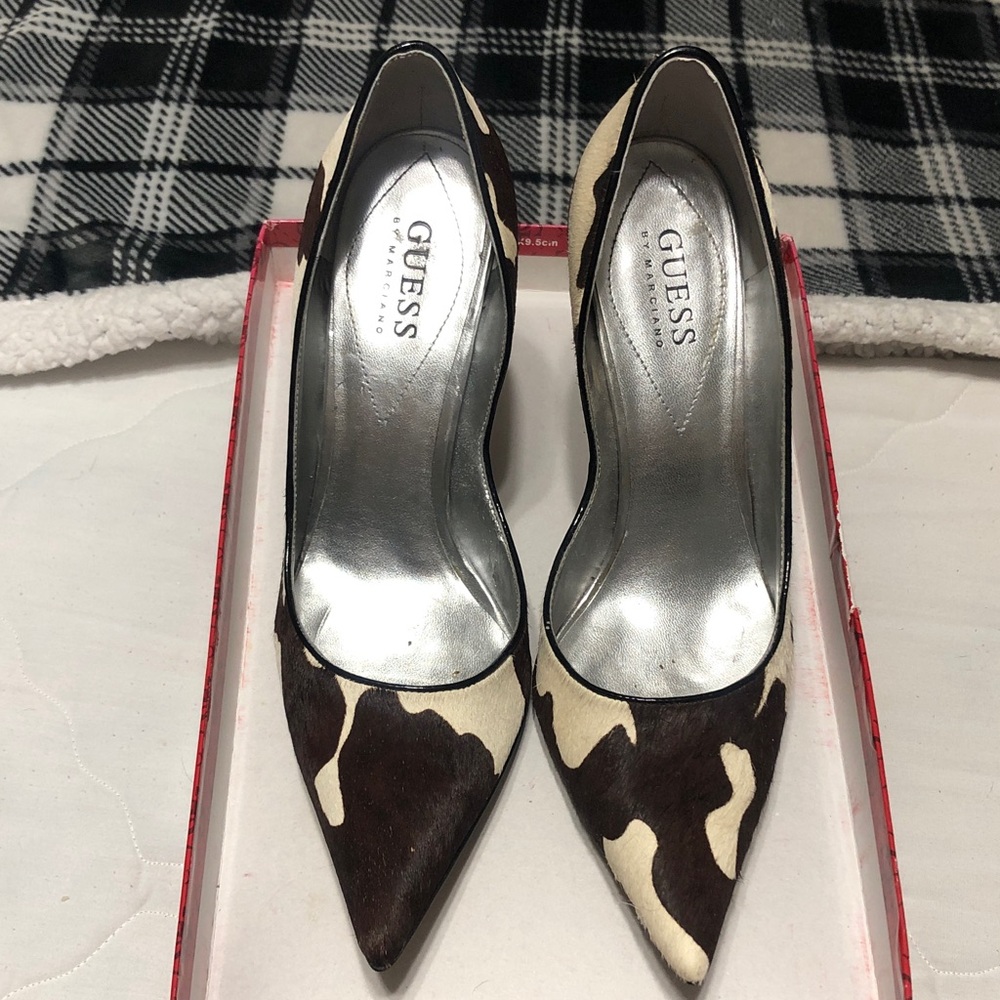 Guess by Marciano Brown and Cream Cowhide Pointed-Toe Pumps 7.5M